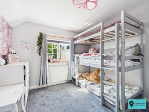 Bedroom- click for photo gallery